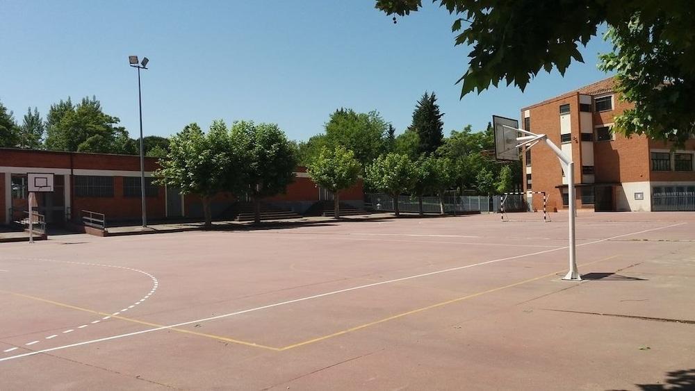 Auberge de jeunesse Centro San Viator à Valladolid Extérieur photo